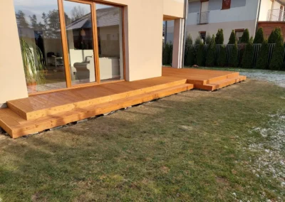 TARAS WYKONANY Z DESKI MODRZEW SYBERYJSKI