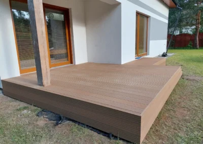 TARAS WYKONANY Z DESKI KOMOROWEJ JAF GARDIN PLUS KOLOR TEAK