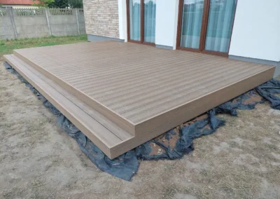 TARAS WYKONANY Z DESKI KOMOROWEJ JAF GARDIN NATUR KOLOR PIASKOWY TEAK