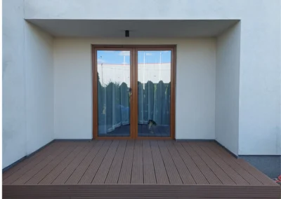 TARAS WYKONNY Z DESKI KOMOROWEJ JAF GARDIN PLUS KOLOR JASNY BRĄZ