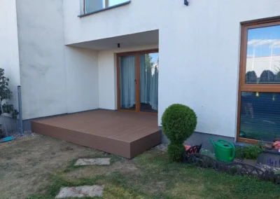 TARAS WYKONANY Z DESKI KOMOROWEJ JAF GARDIN PLUS KOLOR JASNY BRĄZ